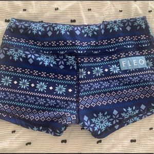 Fleo Snowflake Shorts